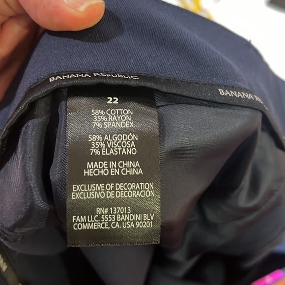 Banana Republic Ladies' Slim-Straight Pant - Picture 7 of 12